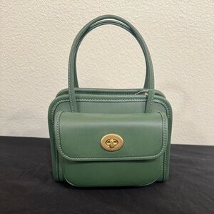 NWT Hunter Green Coach Safari Tote